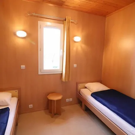 Chalet Cosy A Salers, 2 Chambres, Terrasse, Tv, Lave-vaisselle, Animaux Acceptes, Proche Nature - Fr-1-742-453 Hébergement de vacances